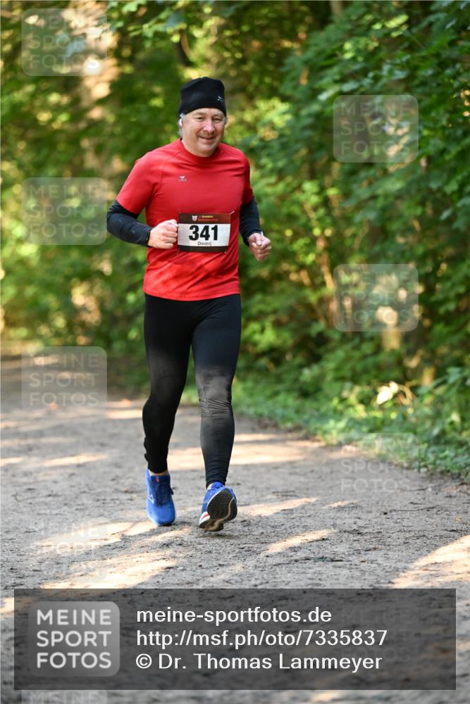 06.10.2024 - Bramfelder Halbmarathon 2024 Dr. Thomas Lammeyer http://msf.ph/oto/7335837 06.10.2024 09:59:33 Laufen 341 meine-sportfotos.de