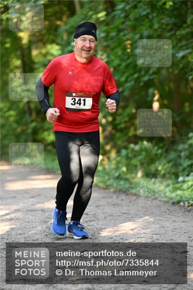 06.10.2024 - Bramfelder Halbmarathon 2024 Dr. Thomas Lammeyer http://msf.ph/oto/7335844 06.10.2024 09:59:34 Laufen 341 meine-sportfotos.de