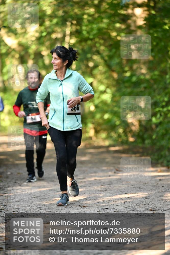 06.10.2024 - Bramfelder Halbmarathon 2024 Dr. Thomas Lammeyer http://msf.ph/oto/7335880 06.10.2024 10:00:34 Laufen 366 meine-sportfotos.de