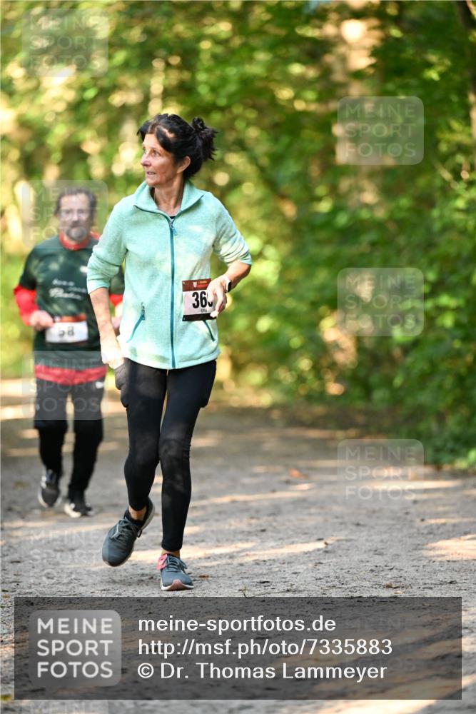 06.10.2024 - Bramfelder Halbmarathon 2024 Dr. Thomas Lammeyer http://msf.ph/oto/7335883 06.10.2024 10:00:34 Laufen 36, 58 meine-sportfotos.de