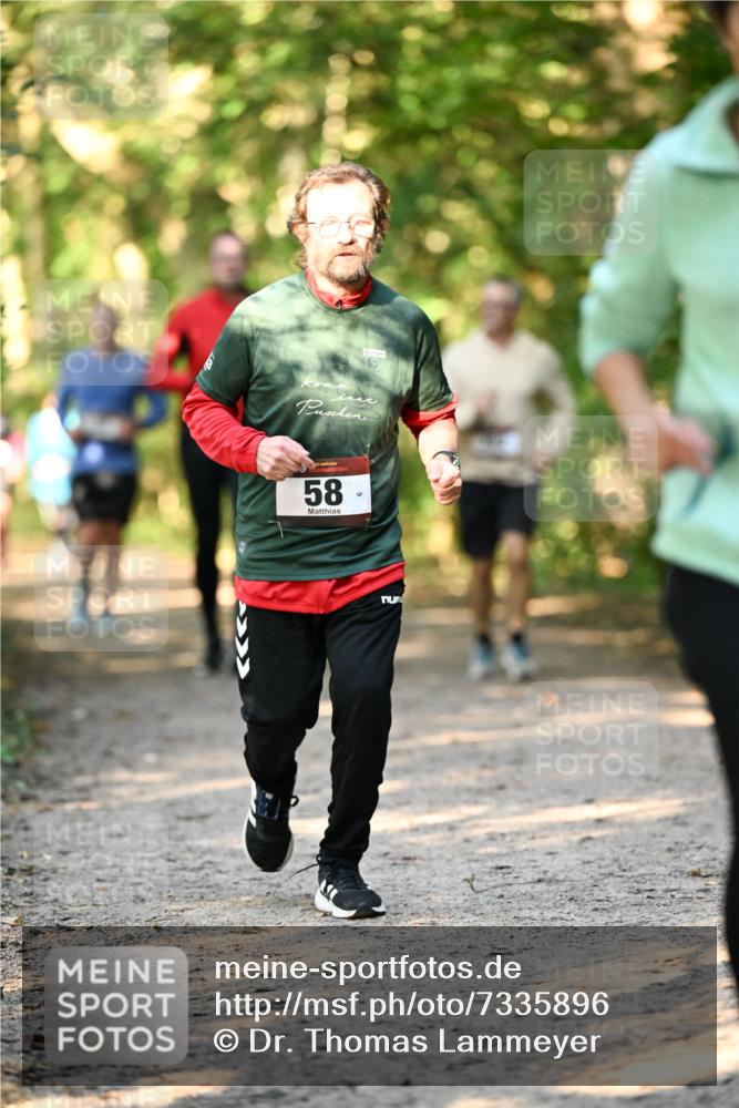 06.10.2024 - Bramfelder Halbmarathon 2024 Dr. Thomas Lammeyer http://msf.ph/oto/7335896 06.10.2024 10:00:37 Laufen 58 meine-sportfotos.de