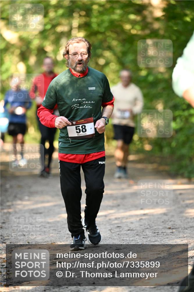 06.10.2024 - Bramfelder Halbmarathon 2024 Dr. Thomas Lammeyer http://msf.ph/oto/7335899 06.10.2024 10:00:37 Laufen 58, 6 meine-sportfotos.de