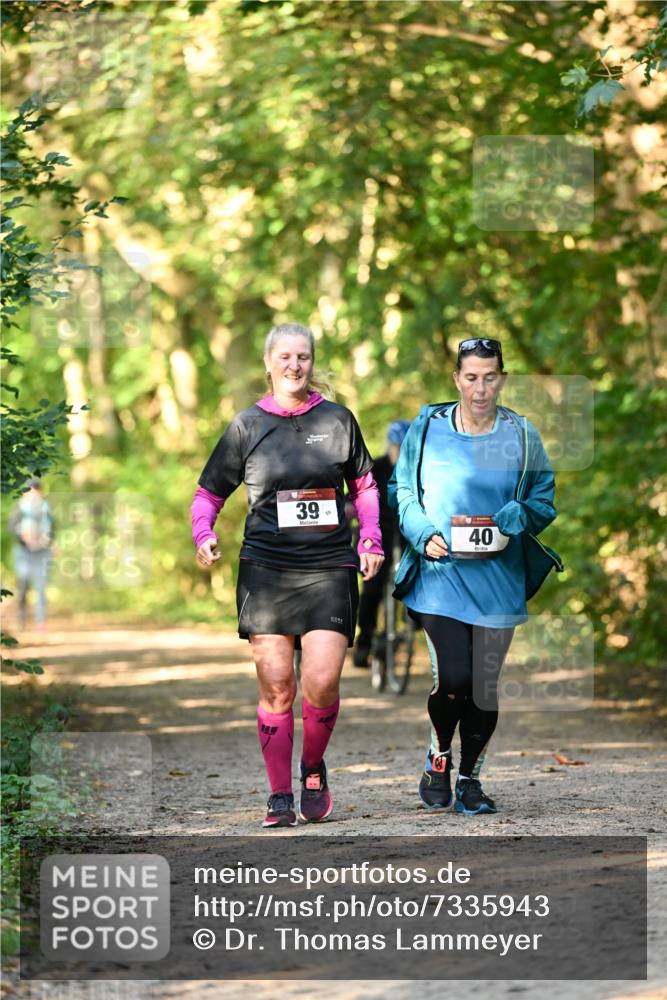 06.10.2024 - Bramfelder Halbmarathon 2024 Dr. Thomas Lammeyer http://msf.ph/oto/7335943 06.10.2024 10:00:52 Laufen 39, 59, 40 meine-sportfotos.de