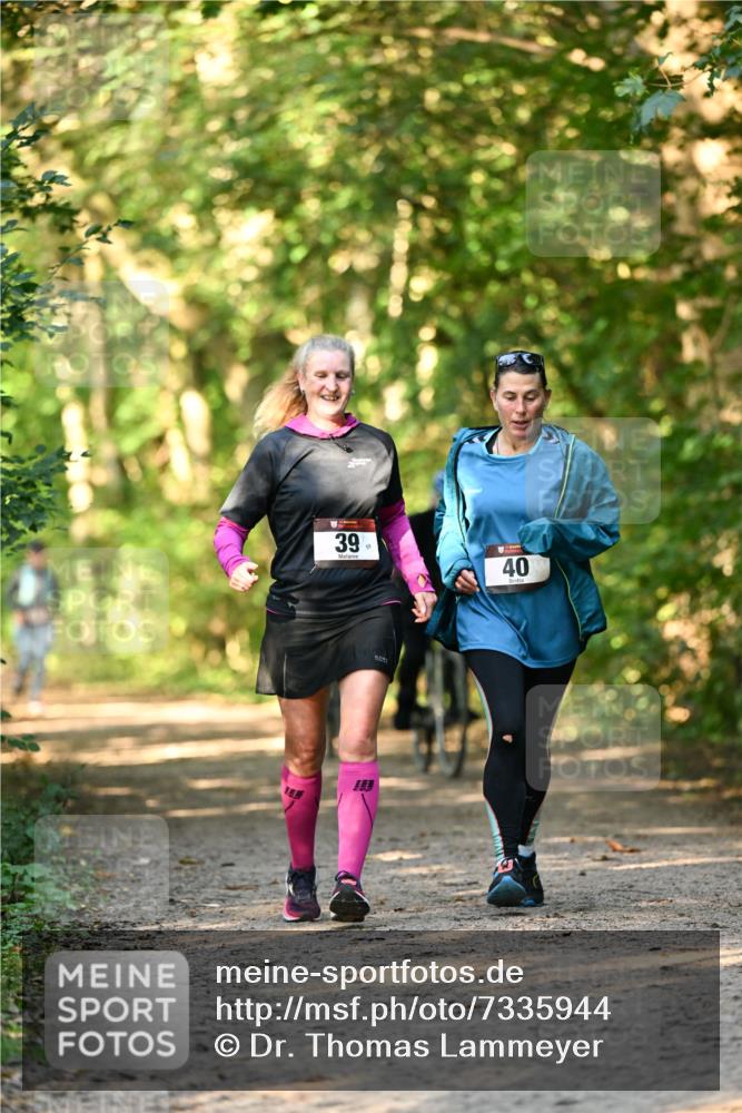 06.10.2024 - Bramfelder Halbmarathon 2024 Dr. Thomas Lammeyer http://msf.ph/oto/7335944 06.10.2024 10:00:52 Laufen 39, 59, 40 meine-sportfotos.de