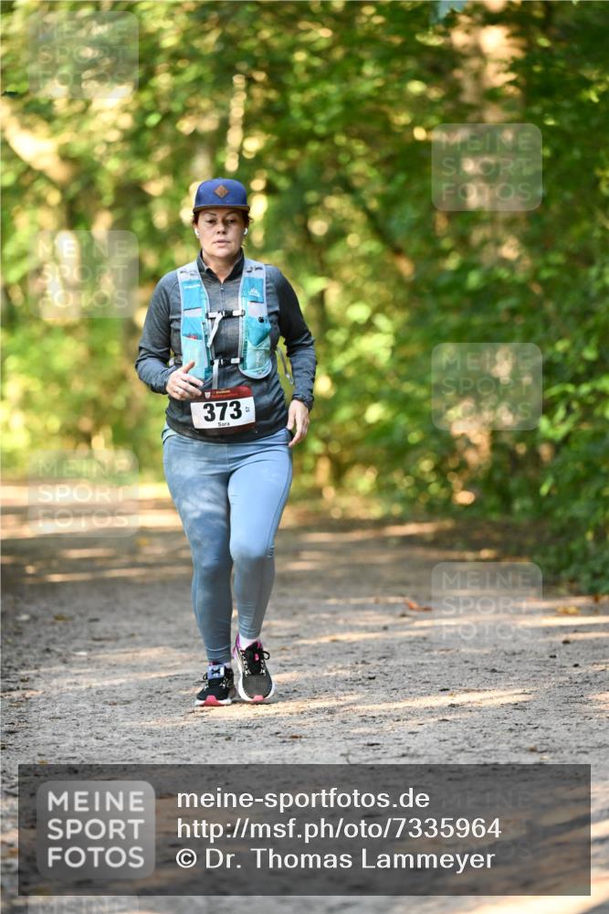 06.10.2024 - Bramfelder Halbmarathon 2024 Dr. Thomas Lammeyer http://msf.ph/oto/7335964 06.10.2024 10:01:11 Laufen 373, 5 meine-sportfotos.de