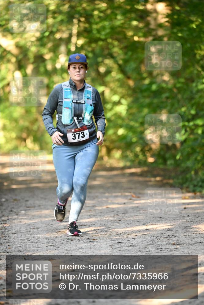 06.10.2024 - Bramfelder Halbmarathon 2024 Dr. Thomas Lammeyer http://msf.ph/oto/7335966 06.10.2024 10:01:12 Laufen 373 meine-sportfotos.de
