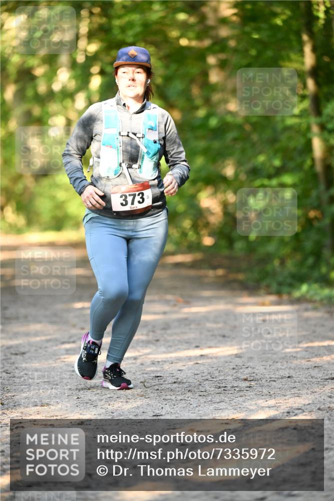 06.10.2024 - Bramfelder Halbmarathon 2024 Dr. Thomas Lammeyer http://msf.ph/oto/7335972 06.10.2024 10:01:12 Laufen 373, 731 meine-sportfotos.de