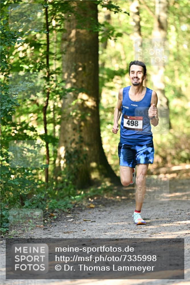 06.10.2024 - Bramfelder Halbmarathon 2024 Dr. Thomas Lammeyer http://msf.ph/oto/7335998 06.10.2024 10:06:04 Laufen 498 meine-sportfotos.de