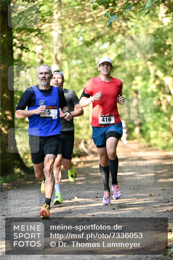 06.10.2024 - Bramfelder Halbmarathon 2024 Dr. Thomas Lammeyer http://msf.ph/oto/7336053 06.10.2024 10:08:14 Laufen 5, 64, 416 meine-sportfotos.de