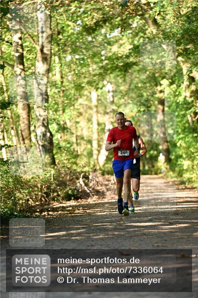 06.10.2024 - Bramfelder Halbmarathon 2024 Dr. Thomas Lammeyer http://msf.ph/oto/7336064 06.10.2024 10:08:27 Laufen 240 meine-sportfotos.de