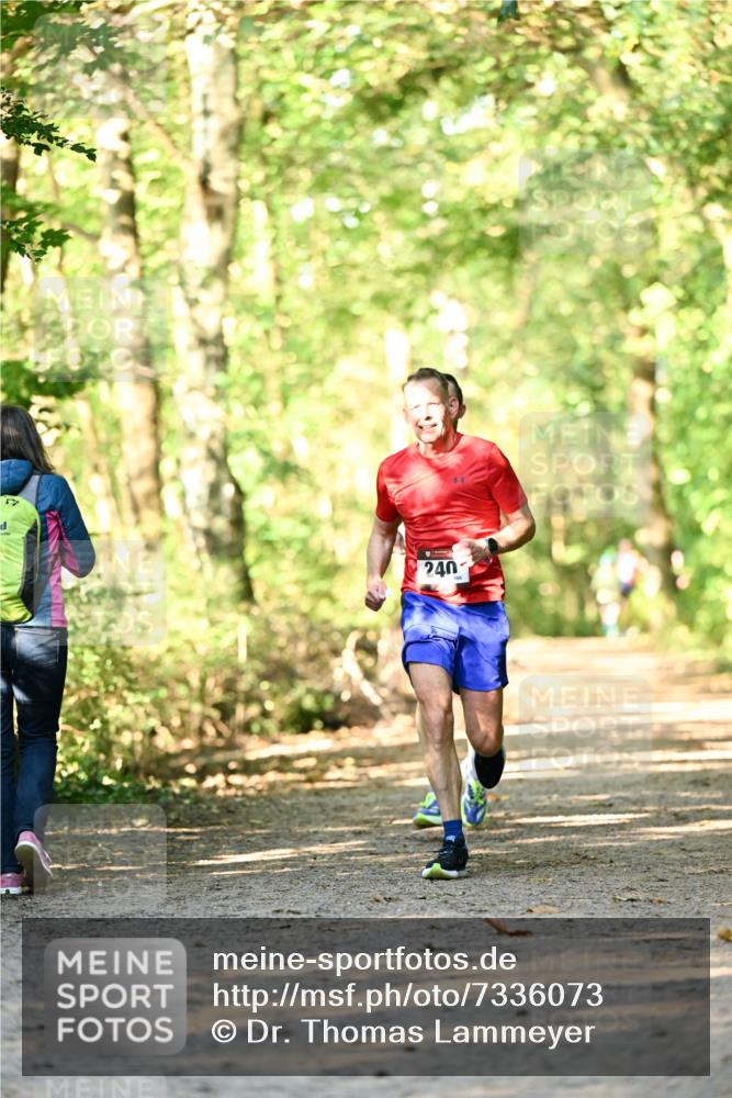 06.10.2024 - Bramfelder Halbmarathon 2024 Dr. Thomas Lammeyer http://msf.ph/oto/7336073 06.10.2024 10:08:29 Laufen 1, 27, 240, 106 meine-sportfotos.de