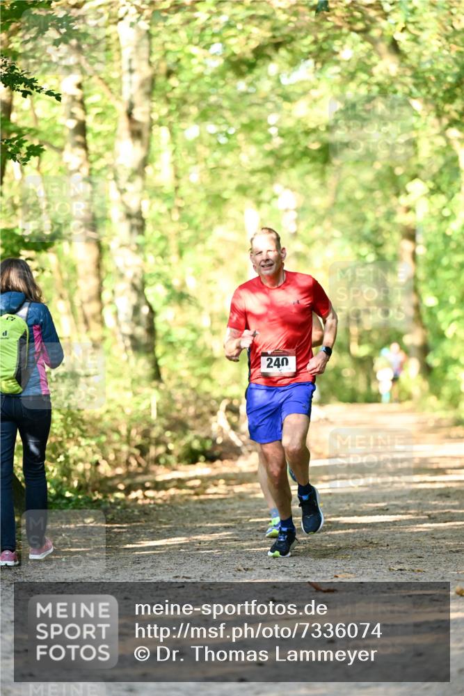 06.10.2024 - Bramfelder Halbmarathon 2024 Dr. Thomas Lammeyer http://msf.ph/oto/7336074 06.10.2024 10:08:29 Laufen 240 meine-sportfotos.de