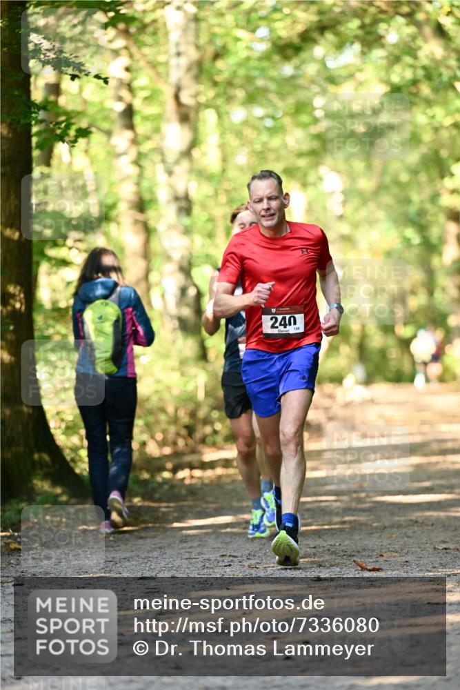 06.10.2024 - Bramfelder Halbmarathon 2024 Dr. Thomas Lammeyer http://msf.ph/oto/7336080 06.10.2024 10:08:30 Laufen 240, 106 meine-sportfotos.de