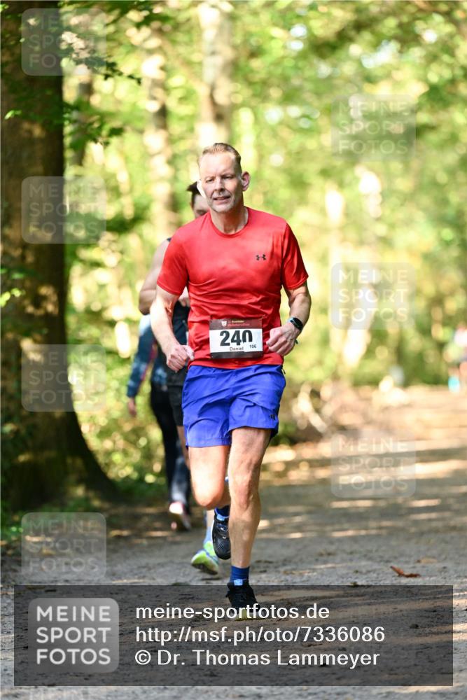 06.10.2024 - Bramfelder Halbmarathon 2024 Dr. Thomas Lammeyer http://msf.ph/oto/7336086 06.10.2024 10:08:31 Laufen 33, 240, 106 meine-sportfotos.de