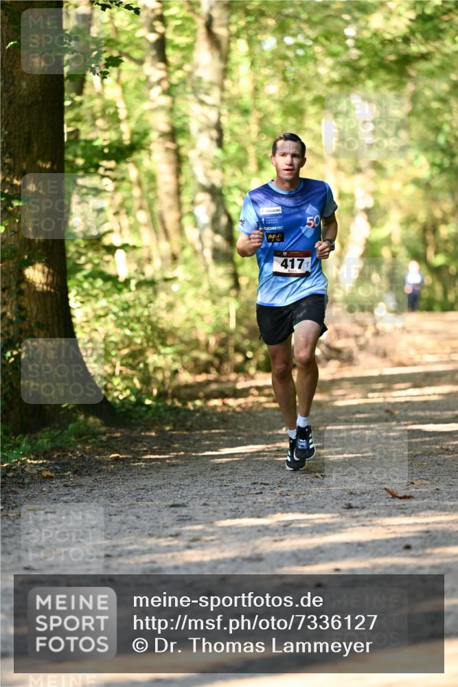 06.10.2024 - Bramfelder Halbmarathon 2024 Dr. Thomas Lammeyer http://msf.ph/oto/7336127 06.10.2024 10:09:45 Laufen 50, 417 meine-sportfotos.de
