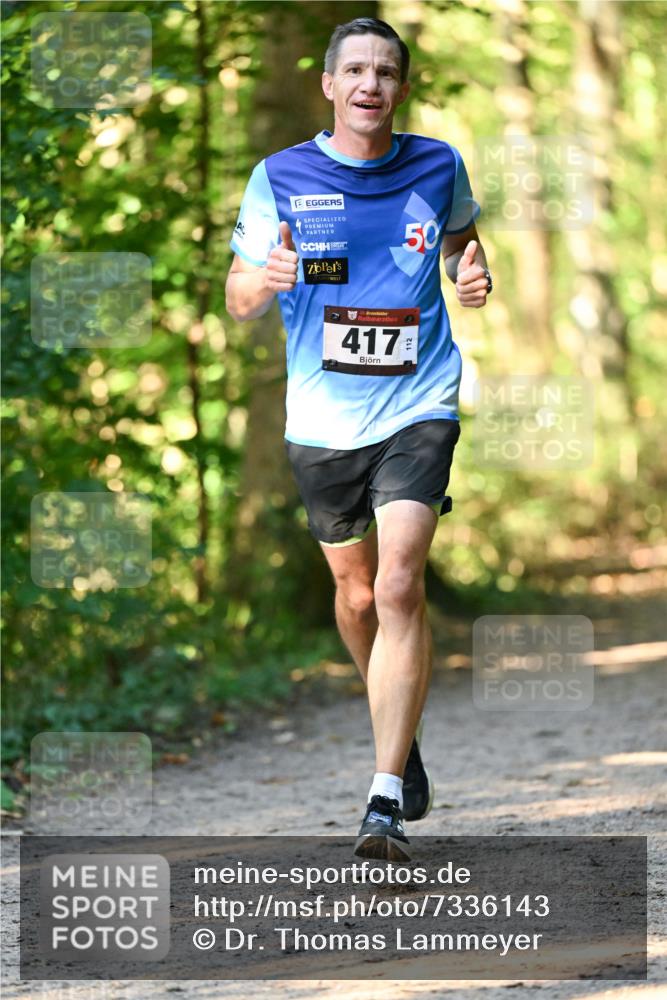 06.10.2024 - Bramfelder Halbmarathon 2024 Dr. Thomas Lammeyer http://msf.ph/oto/7336143 06.10.2024 10:09:47 Laufen 50, 33, 417 meine-sportfotos.de