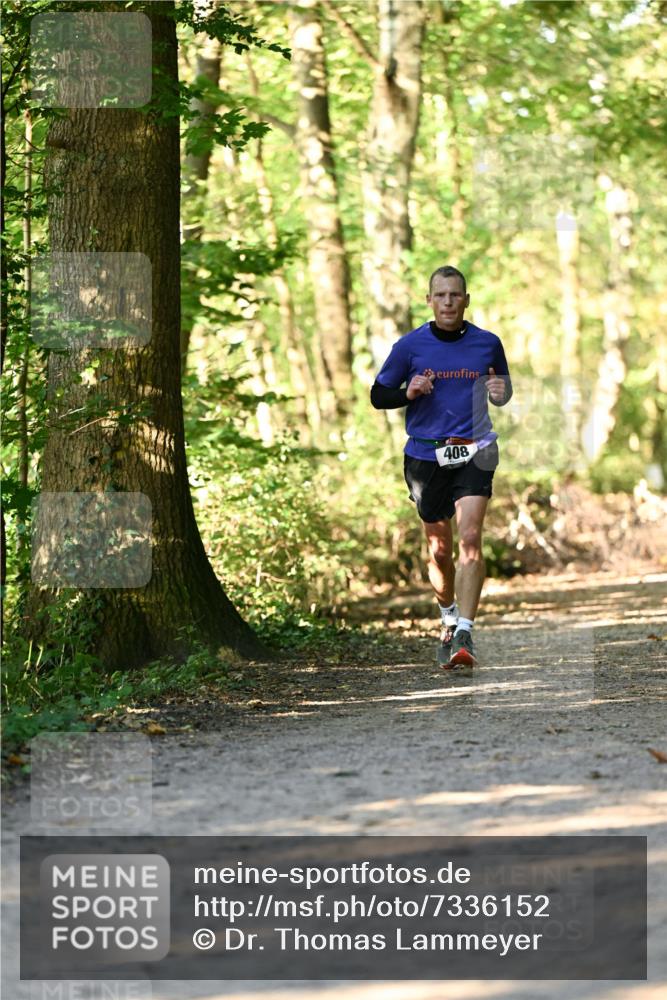 06.10.2024 - Bramfelder Halbmarathon 2024 Dr. Thomas Lammeyer http://msf.ph/oto/7336152 06.10.2024 10:10:11 Laufen 408 meine-sportfotos.de