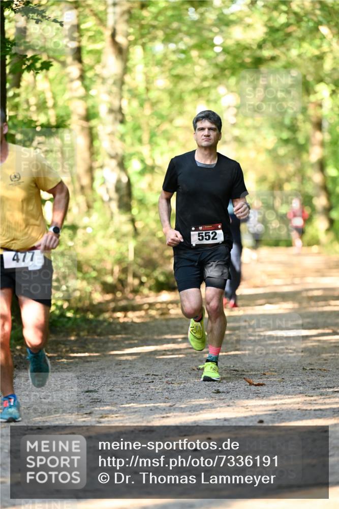 06.10.2024 - Bramfelder Halbmarathon 2024 Dr. Thomas Lammeyer http://msf.ph/oto/7336191 06.10.2024 10:10:19 Laufen 552, 477 meine-sportfotos.de