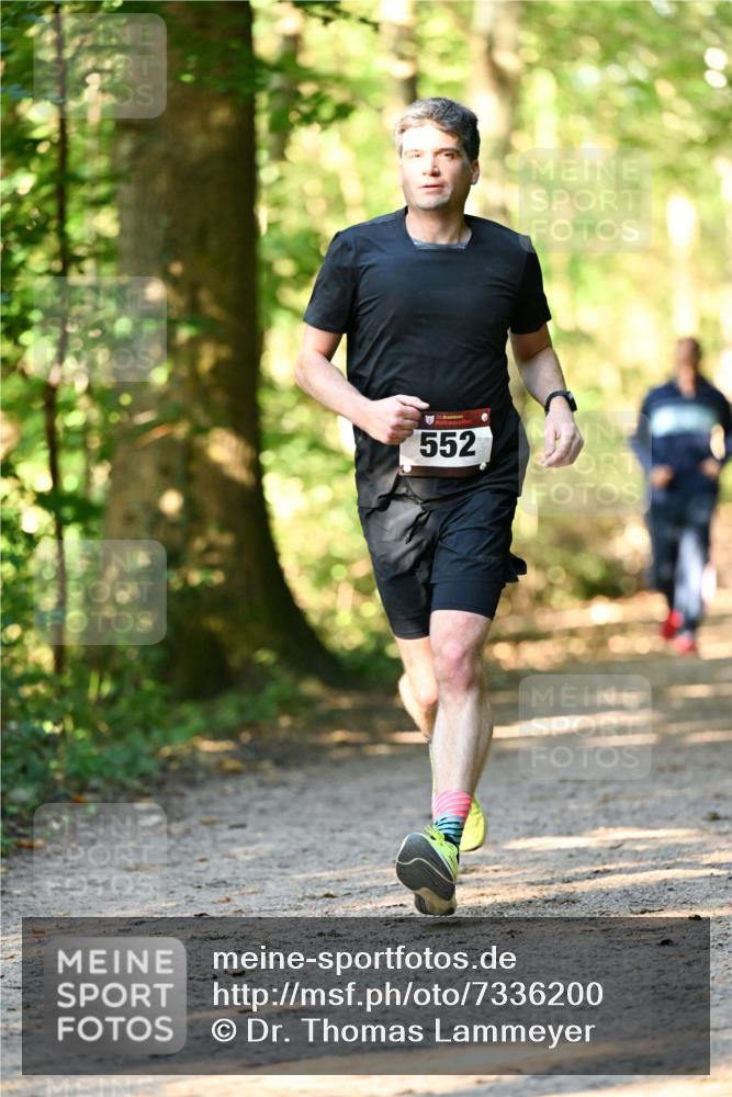 06.10.2024 - Bramfelder Halbmarathon 2024 Dr. Thomas Lammeyer http://msf.ph/oto/7336200 06.10.2024 10:10:20 Laufen 552 meine-sportfotos.de