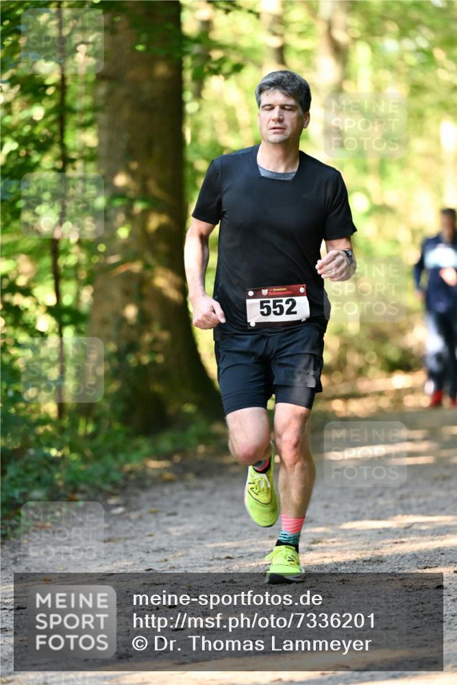 06.10.2024 - Bramfelder Halbmarathon 2024 Dr. Thomas Lammeyer http://msf.ph/oto/7336201 06.10.2024 10:10:20 Laufen 552 meine-sportfotos.de