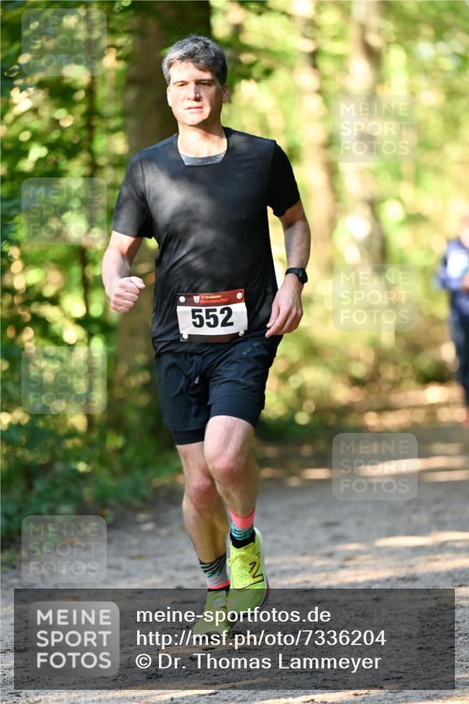 06.10.2024 - Bramfelder Halbmarathon 2024 Dr. Thomas Lammeyer http://msf.ph/oto/7336204 06.10.2024 10:10:20 Laufen 552 meine-sportfotos.de
