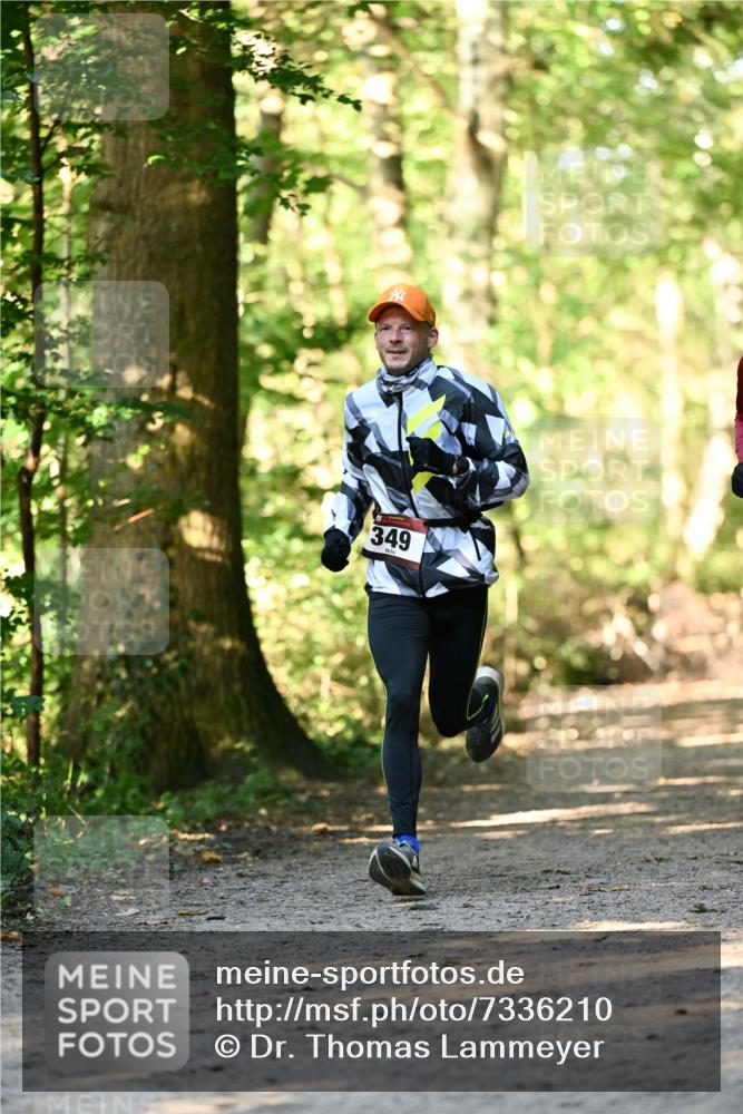 06.10.2024 - Bramfelder Halbmarathon 2024 Dr. Thomas Lammeyer http://msf.ph/oto/7336210 06.10.2024 10:10:37 Laufen 349 meine-sportfotos.de