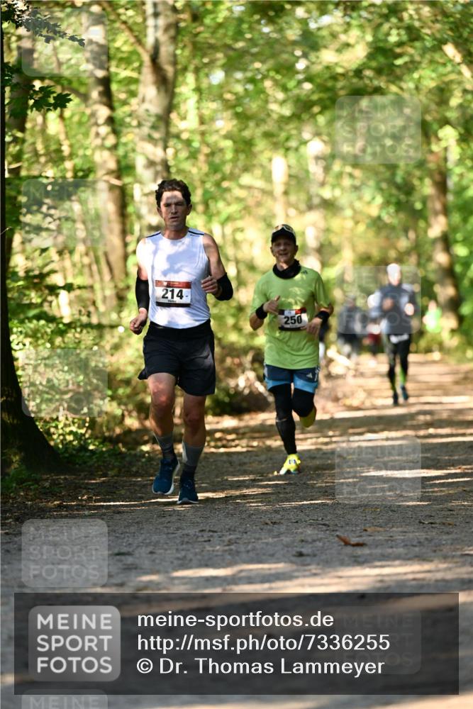06.10.2024 - Bramfelder Halbmarathon 2024 Dr. Thomas Lammeyer http://msf.ph/oto/7336255 06.10.2024 10:11:47 Laufen 214, 250 meine-sportfotos.de