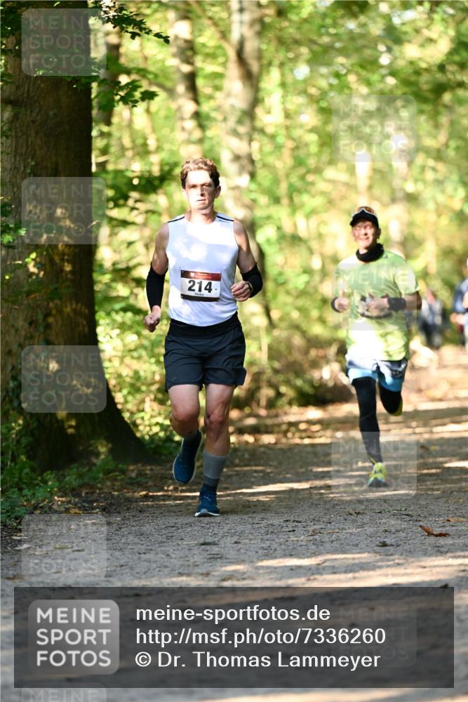 06.10.2024 - Bramfelder Halbmarathon 2024 Dr. Thomas Lammeyer http://msf.ph/oto/7336260 06.10.2024 10:11:48 Laufen 214 meine-sportfotos.de