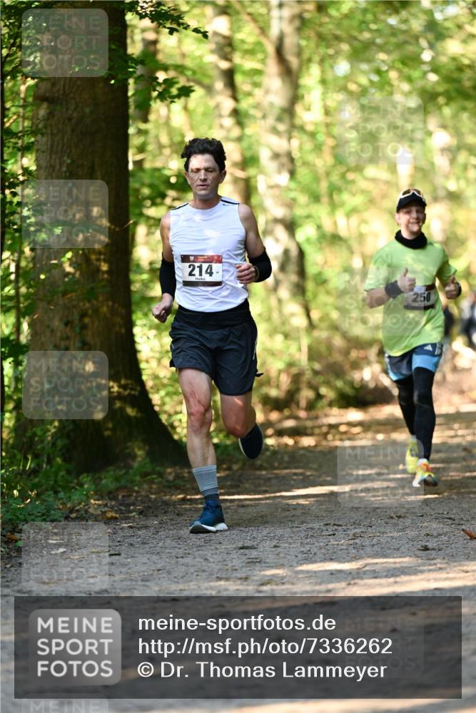 06.10.2024 - Bramfelder Halbmarathon 2024 Dr. Thomas Lammeyer http://msf.ph/oto/7336262 06.10.2024 10:11:48 Laufen 214, 250 meine-sportfotos.de