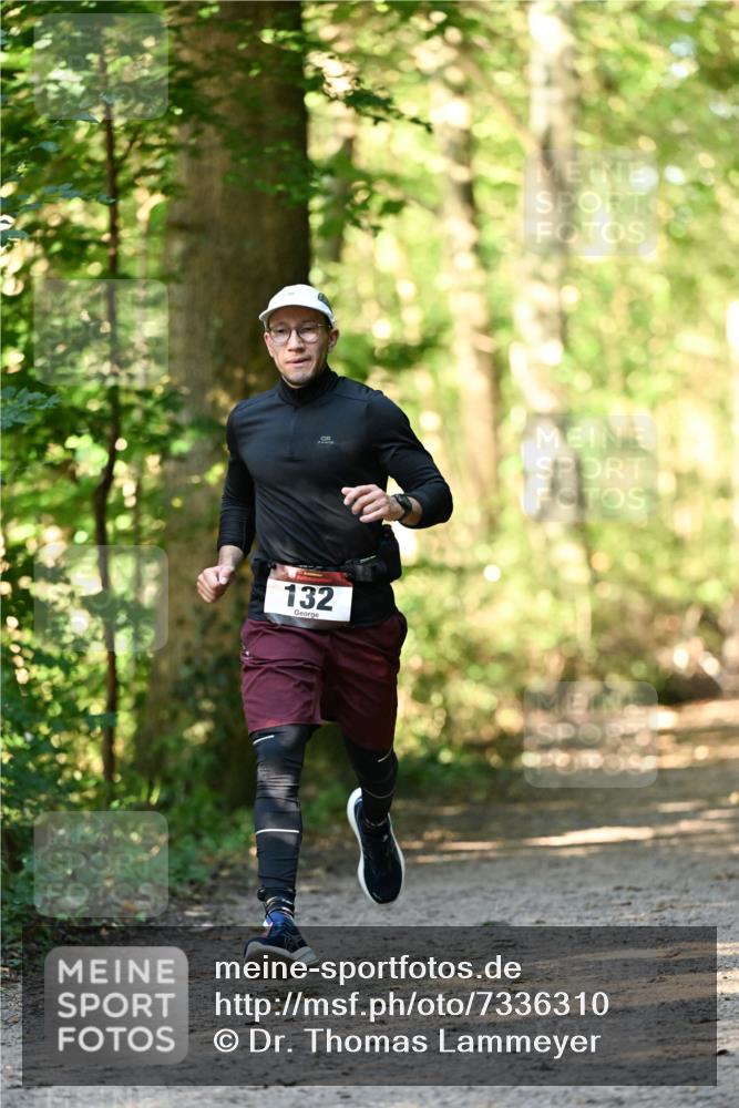 06.10.2024 - Bramfelder Halbmarathon 2024 Dr. Thomas Lammeyer http://msf.ph/oto/7336310 06.10.2024 10:12:09 Laufen 132 meine-sportfotos.de