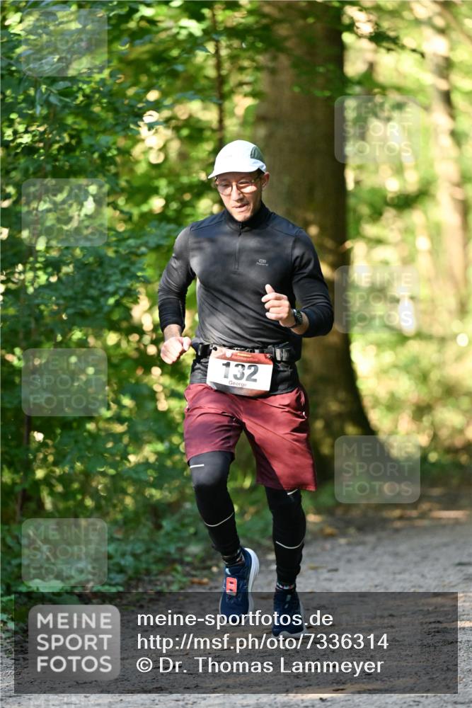 06.10.2024 - Bramfelder Halbmarathon 2024 Dr. Thomas Lammeyer http://msf.ph/oto/7336314 06.10.2024 10:12:10 Laufen 132 meine-sportfotos.de