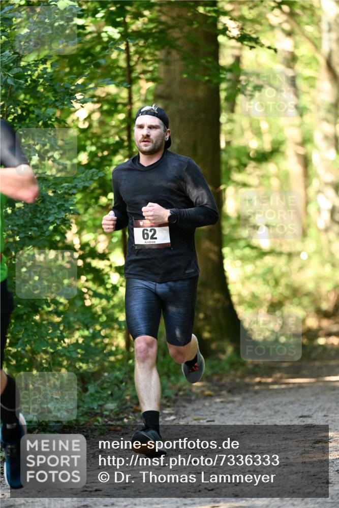06.10.2024 - Bramfelder Halbmarathon 2024 Dr. Thomas Lammeyer http://msf.ph/oto/7336333 06.10.2024 10:12:17 Laufen 31, 62 meine-sportfotos.de