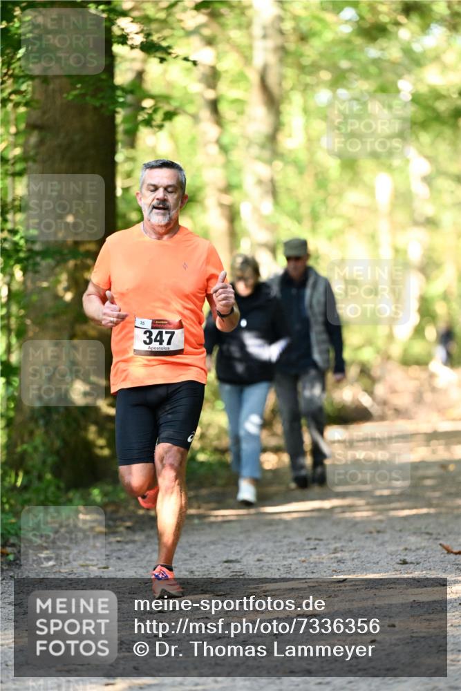 06.10.2024 - Bramfelder Halbmarathon 2024 Dr. Thomas Lammeyer http://msf.ph/oto/7336356 06.10.2024 10:12:28 Laufen 35, 347 meine-sportfotos.de