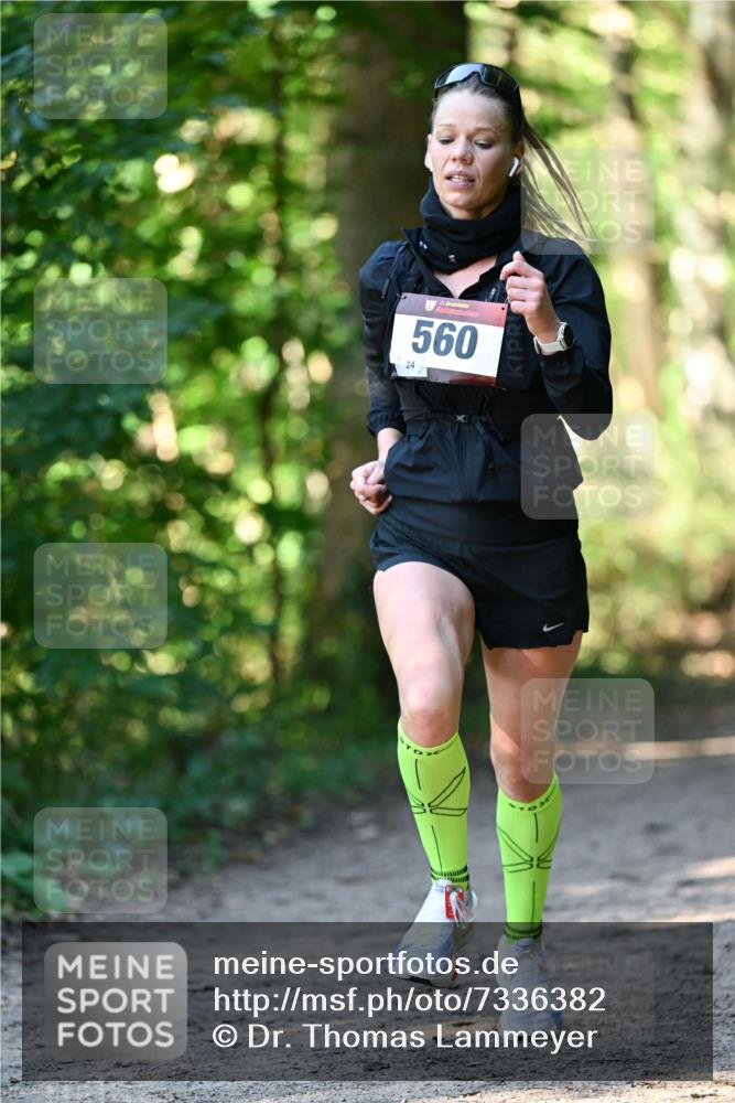 06.10.2024 - Bramfelder Halbmarathon 2024 Dr. Thomas Lammeyer http://msf.ph/oto/7336382 06.10.2024 10:12:46 Laufen 560, 24 meine-sportfotos.de