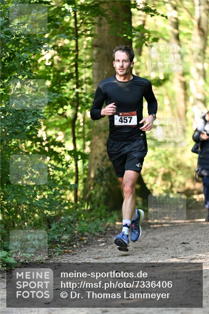 06.10.2024 - Bramfelder Halbmarathon 2024 Dr. Thomas Lammeyer http://msf.ph/oto/7336406 06.10.2024 10:13:27 Laufen 457 meine-sportfotos.de