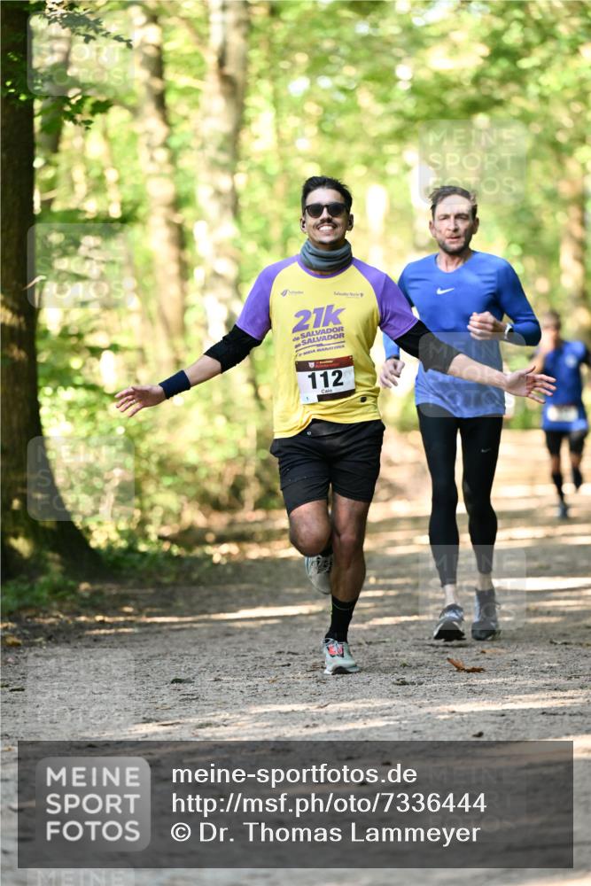 06.10.2024 - Bramfelder Halbmarathon 2024 Dr. Thomas Lammeyer http://msf.ph/oto/7336444 06.10.2024 10:13:53 Laufen 21, 112 meine-sportfotos.de
