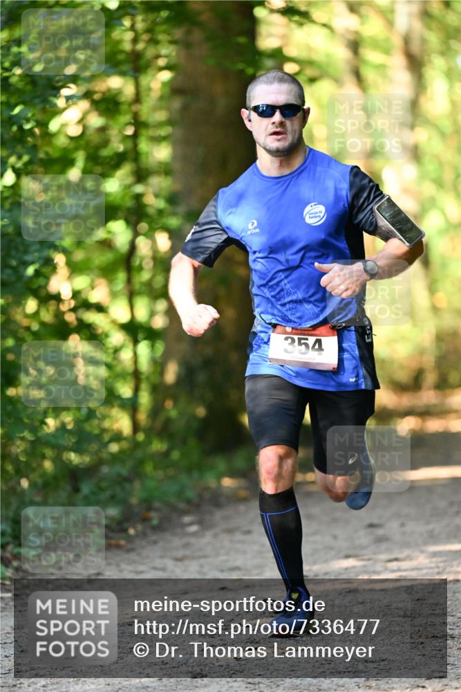 06.10.2024 - Bramfelder Halbmarathon 2024 Dr. Thomas Lammeyer http://msf.ph/oto/7336477 06.10.2024 10:14:01 Laufen 354 meine-sportfotos.de