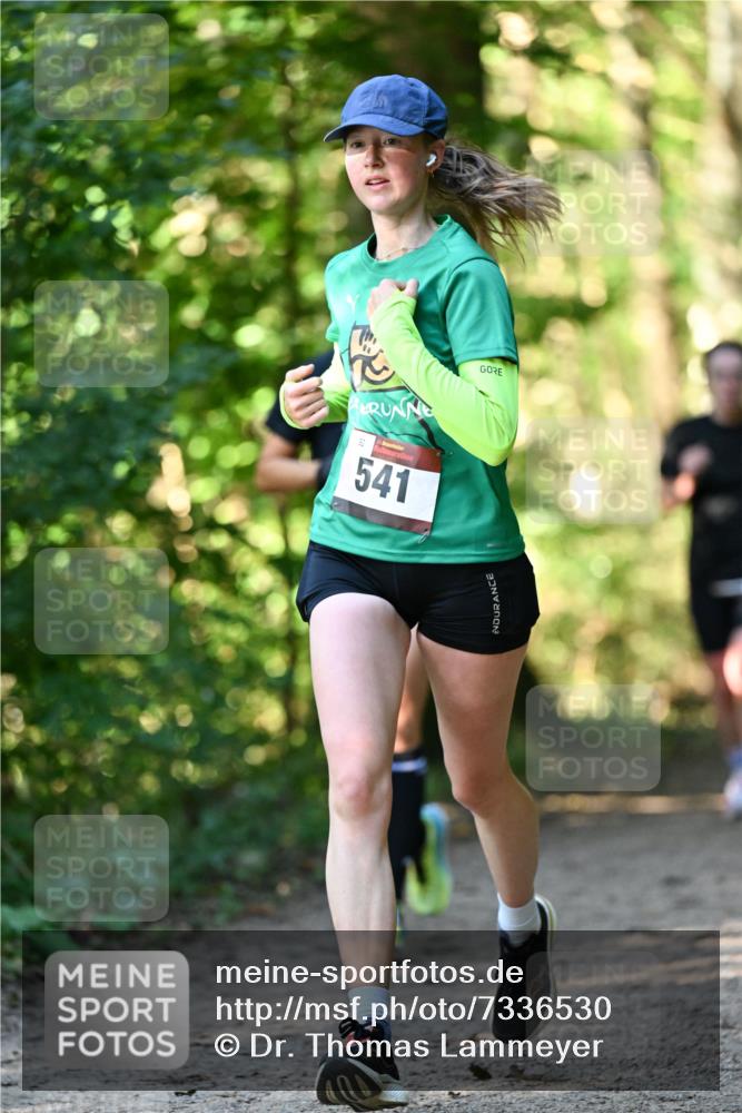 06.10.2024 - Bramfelder Halbmarathon 2024 Dr. Thomas Lammeyer http://msf.ph/oto/7336530 06.10.2024 10:14:30 Laufen  meine-sportfotos.de