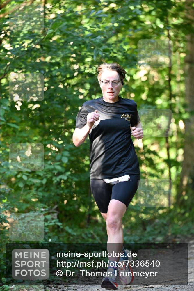 06.10.2024 - Bramfelder Halbmarathon 2024 Dr. Thomas Lammeyer http://msf.ph/oto/7336540 06.10.2024 10:14:33 Laufen 12 meine-sportfotos.de