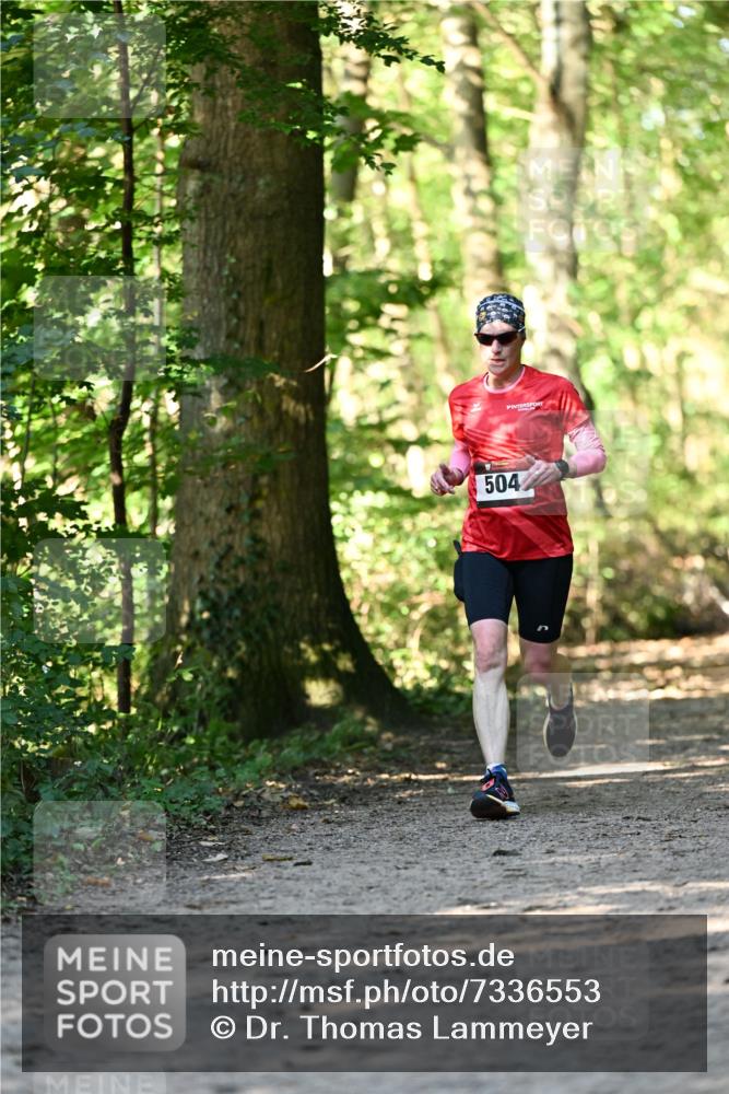 06.10.2024 - Bramfelder Halbmarathon 2024 Dr. Thomas Lammeyer http://msf.ph/oto/7336553 06.10.2024 10:14:58 Laufen 504 meine-sportfotos.de