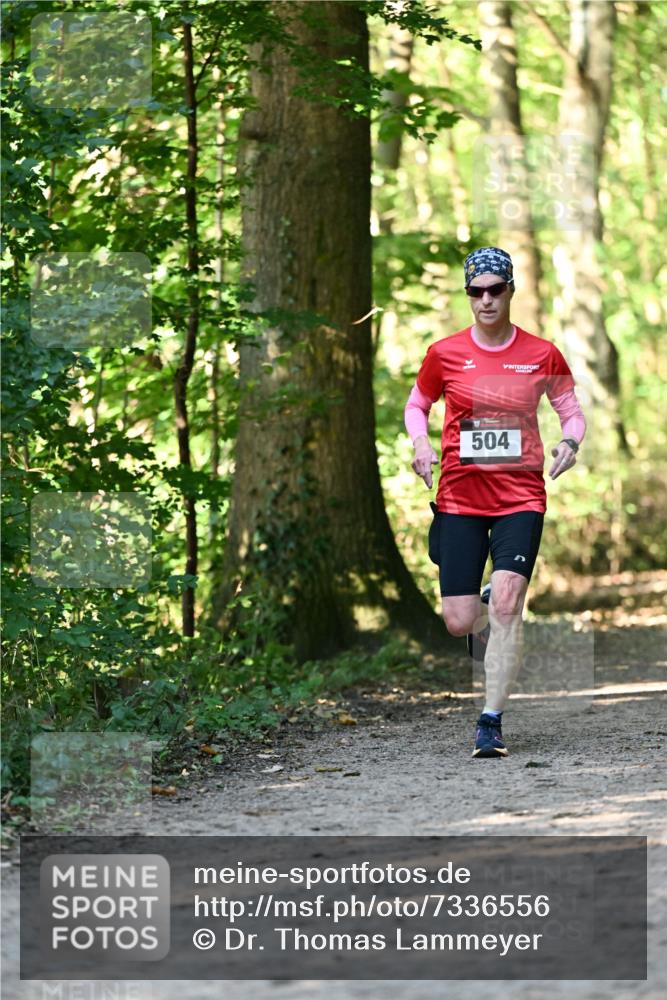 06.10.2024 - Bramfelder Halbmarathon 2024 Dr. Thomas Lammeyer http://msf.ph/oto/7336556 06.10.2024 10:14:58 Laufen 504 meine-sportfotos.de