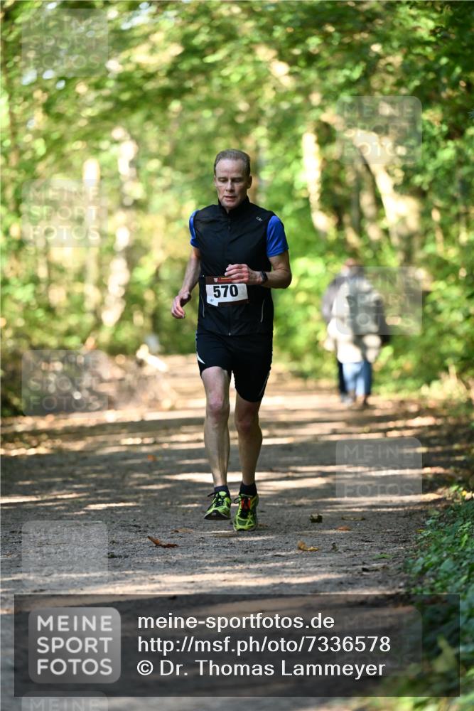 06.10.2024 - Bramfelder Halbmarathon 2024 Dr. Thomas Lammeyer http://msf.ph/oto/7336578 06.10.2024 10:15:14 Laufen 570 meine-sportfotos.de