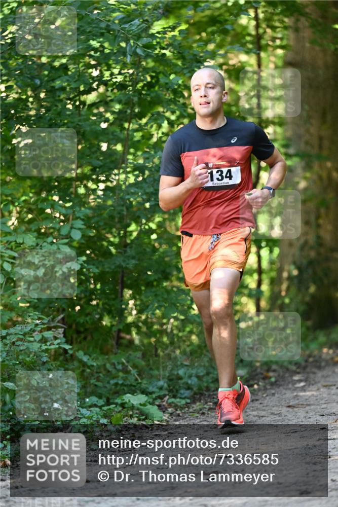 06.10.2024 - Bramfelder Halbmarathon 2024 Dr. Thomas Lammeyer http://msf.ph/oto/7336585 06.10.2024 10:15:16 Laufen 134 meine-sportfotos.de