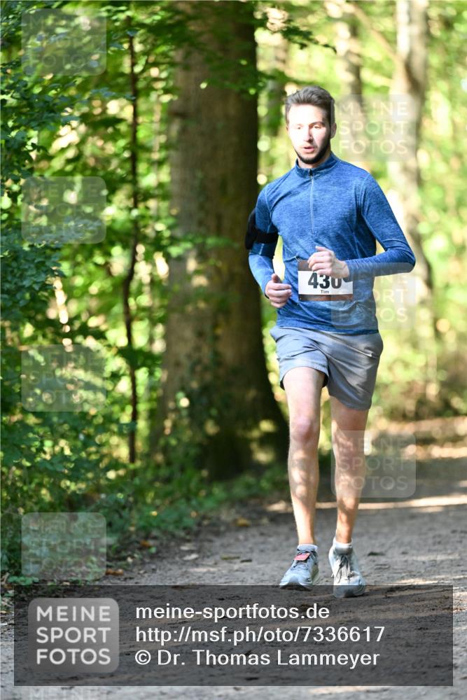 06.10.2024 - Bramfelder Halbmarathon 2024 Dr. Thomas Lammeyer http://msf.ph/oto/7336617 06.10.2024 10:15:57 Laufen 430 meine-sportfotos.de