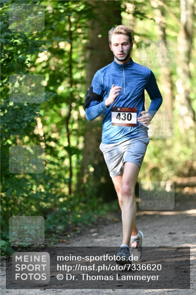 06.10.2024 - Bramfelder Halbmarathon 2024 Dr. Thomas Lammeyer http://msf.ph/oto/7336620 06.10.2024 10:15:57 Laufen 430 meine-sportfotos.de