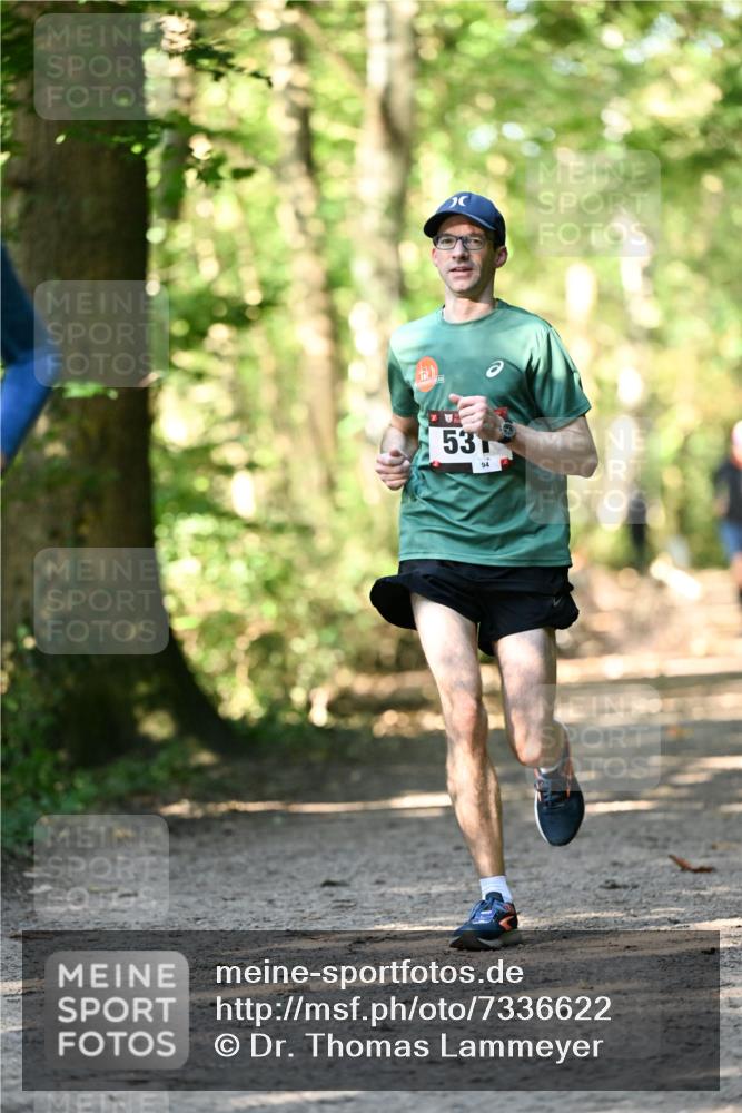 06.10.2024 - Bramfelder Halbmarathon 2024 Dr. Thomas Lammeyer http://msf.ph/oto/7336622 06.10.2024 10:15:58 Laufen 531, 94 meine-sportfotos.de