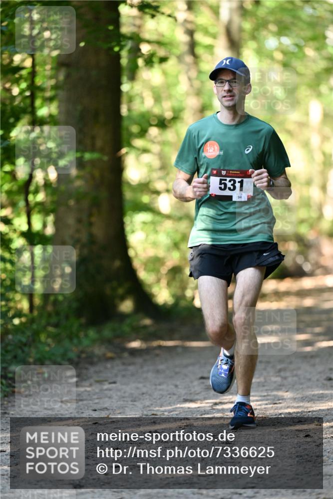 06.10.2024 - Bramfelder Halbmarathon 2024 Dr. Thomas Lammeyer http://msf.ph/oto/7336625 06.10.2024 10:15:59 Laufen 33, 531, 94 meine-sportfotos.de