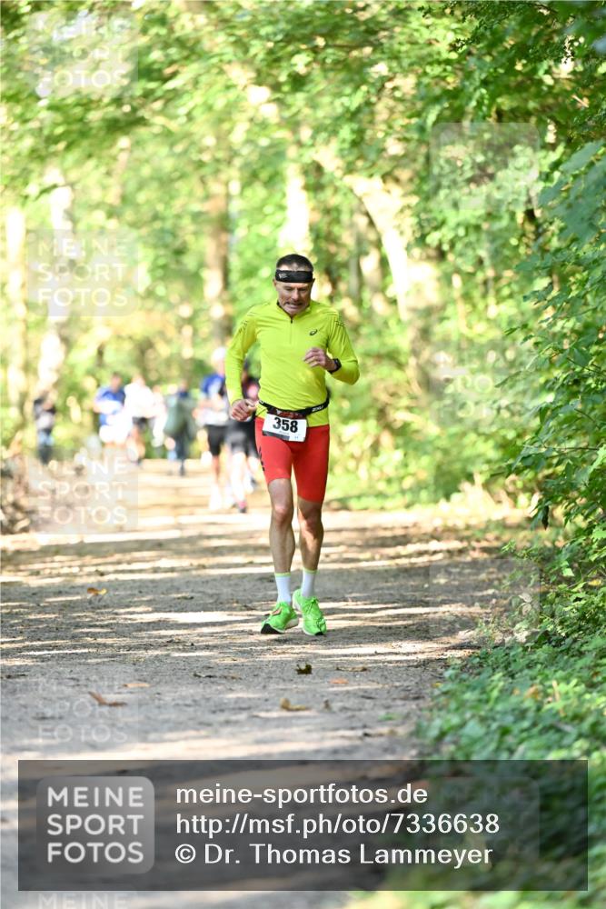 06.10.2024 - Bramfelder Halbmarathon 2024 Dr. Thomas Lammeyer http://msf.ph/oto/7336638 06.10.2024 10:16:13 Laufen 358 meine-sportfotos.de