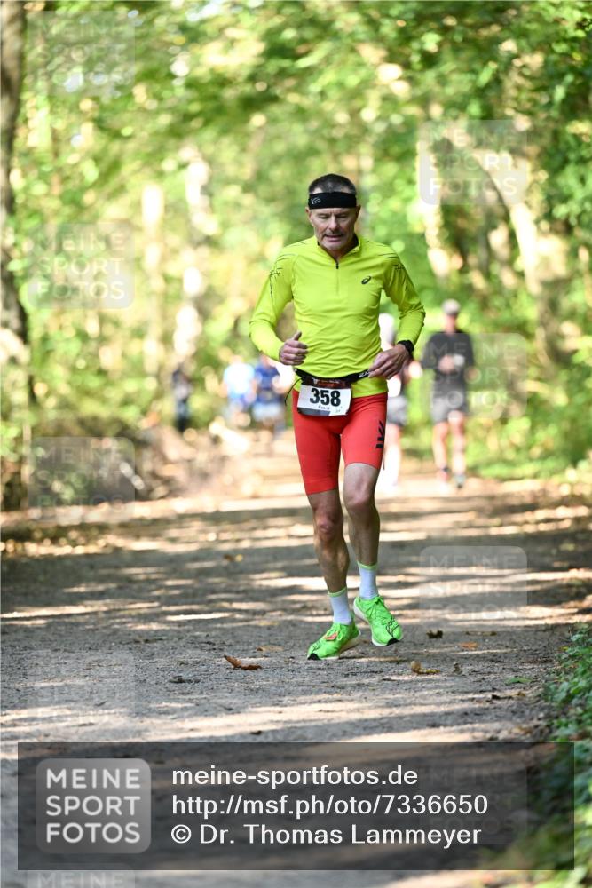 06.10.2024 - Bramfelder Halbmarathon 2024 Dr. Thomas Lammeyer http://msf.ph/oto/7336650 06.10.2024 10:16:14 Laufen 358 meine-sportfotos.de