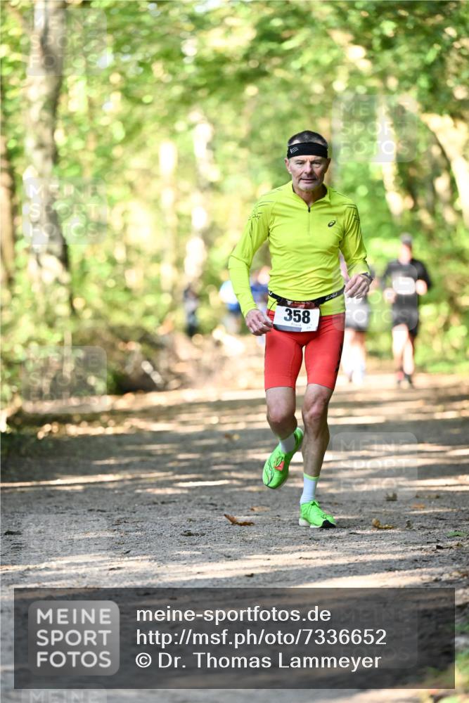 06.10.2024 - Bramfelder Halbmarathon 2024 Dr. Thomas Lammeyer http://msf.ph/oto/7336652 06.10.2024 10:16:15 Laufen 358, 31 meine-sportfotos.de